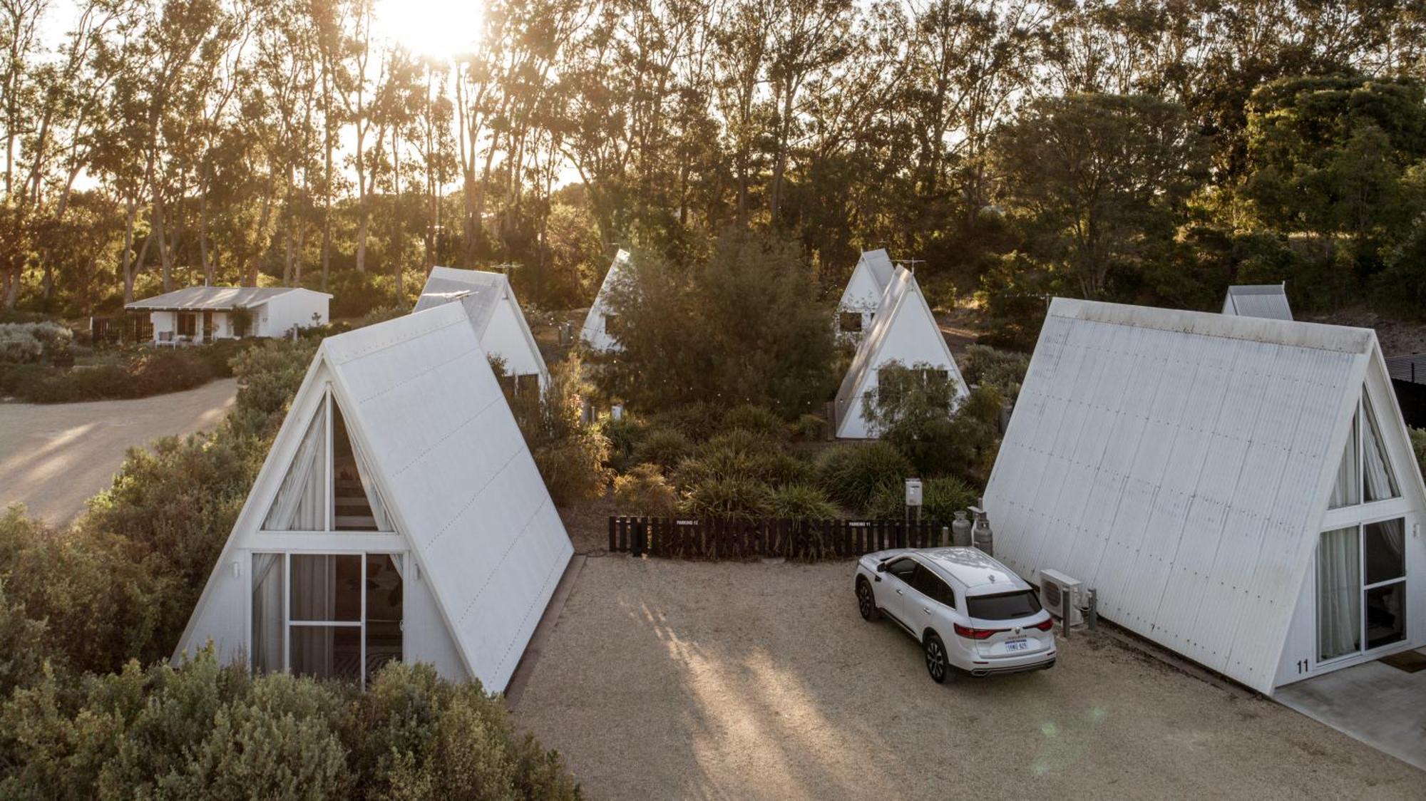 Esperance Chalet Village Exterior photo